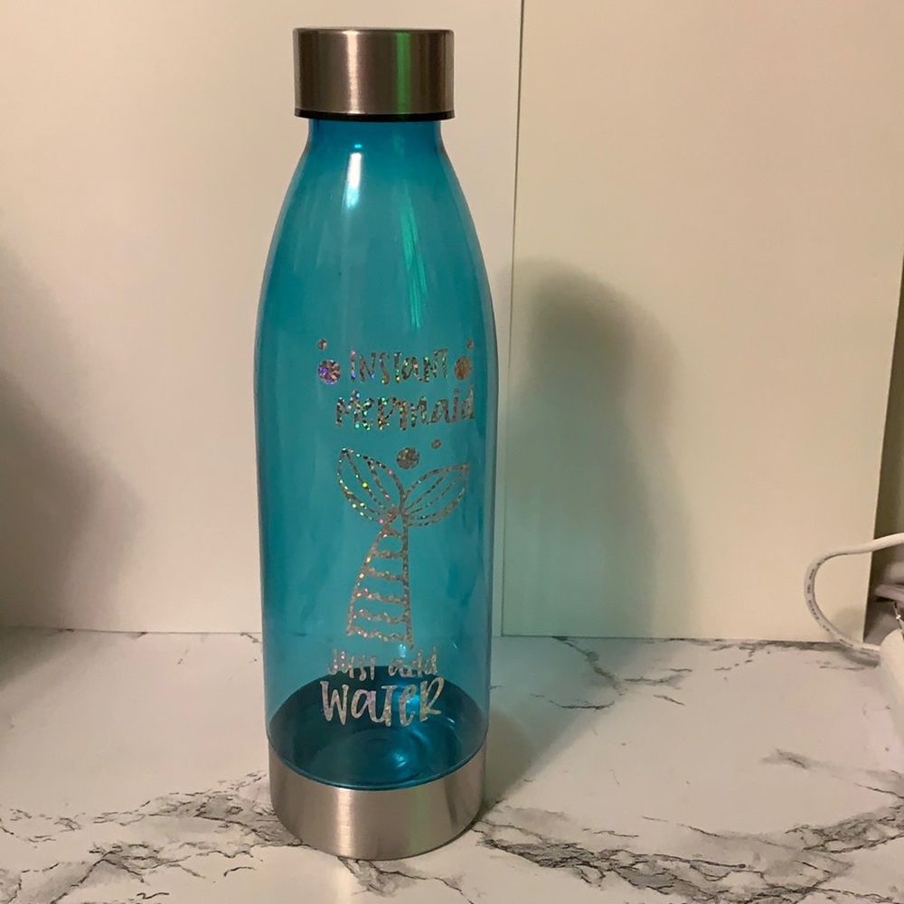 22oz Water Bottle